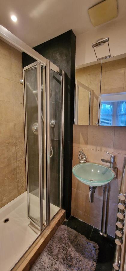 Ferienwohnung Action Packed Local 3Br 1 Mins Walk To Everything London Exterior foto